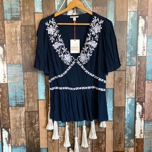 Knox rose blue embroidered tunic top